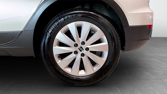 Seat Arona 12 of 12
