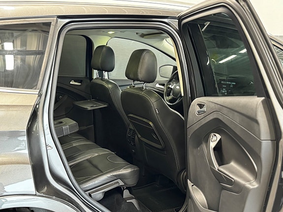 Ford Kuga 16 of 30