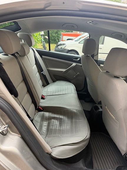 Skoda Octavia 5 of 7
