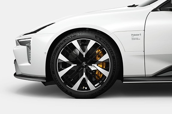 Polestar 5 6 of 19