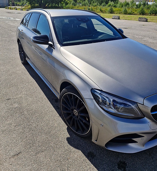 Mercedes-Benz C220 5 of 22
