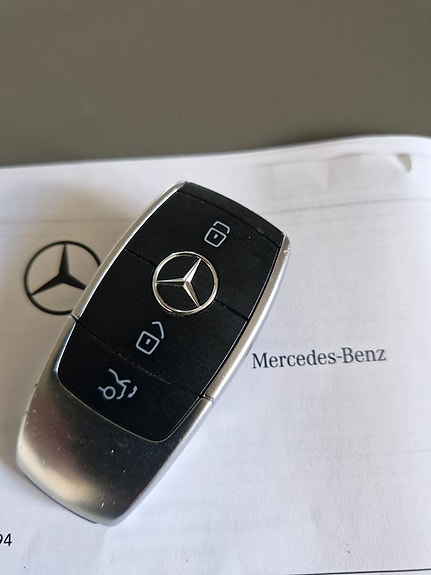 Mercedes-Benz C220 9 of 22