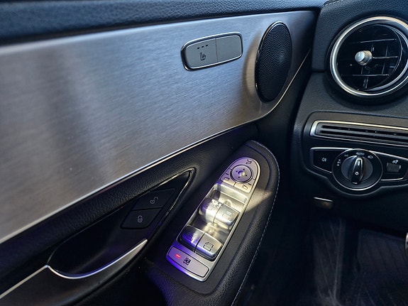 Mercedes-Benz C220 19 of 22