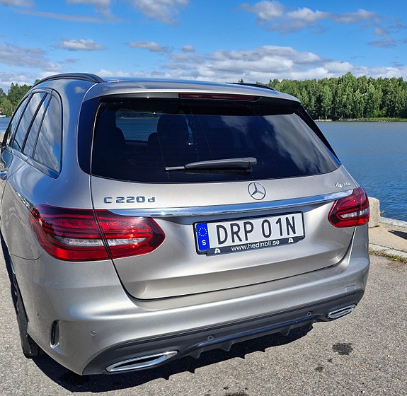 Mercedes-Benz C220 4 of 22