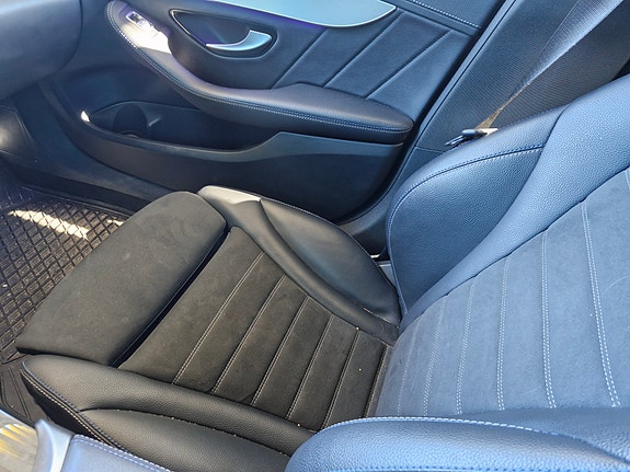 Mercedes-Benz C220 17 of 22