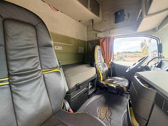 Volvo FH 62 TT 9 of 12
