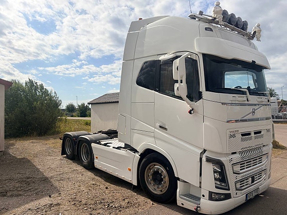 Volvo FH 62 TT 2 of 12
