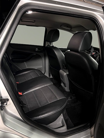 Ford Focus 15 of 17