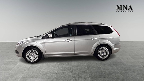 Ford Focus 2 of 17