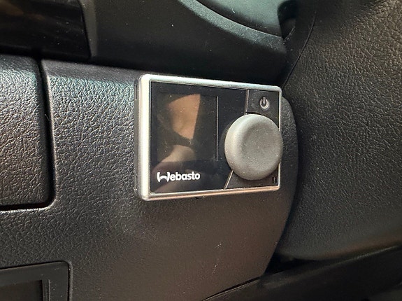 Toyota HiLux 9 of 11