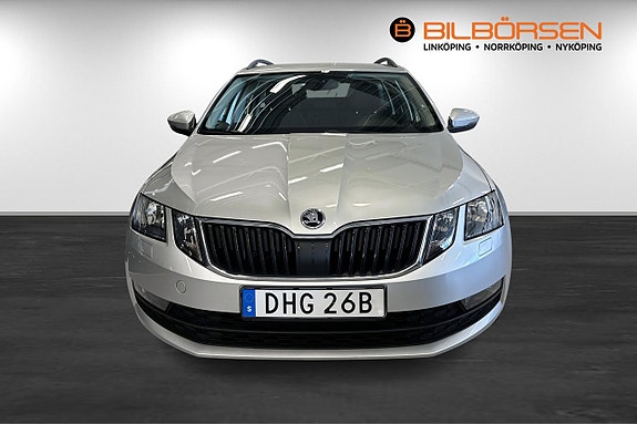 Skoda Octavia 2 of 20