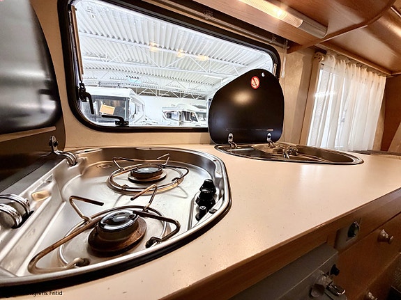 Adria Altea 512 UP 9 of 13