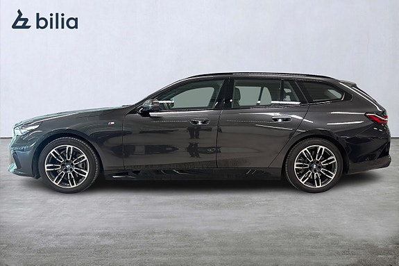 BMW i5 3 of 19