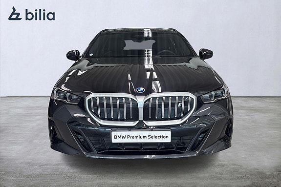 BMW i5 5 of 19