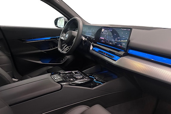 BMW i5 6 of 19