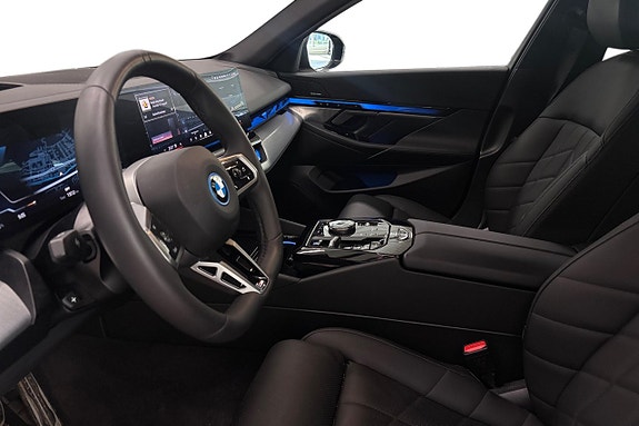 BMW i5 12 of 19