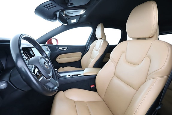 Volvo XC60 11 of 30