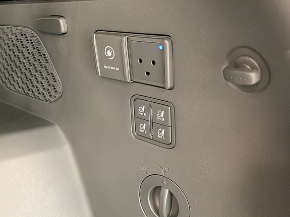 Kia EV9 17 of 29