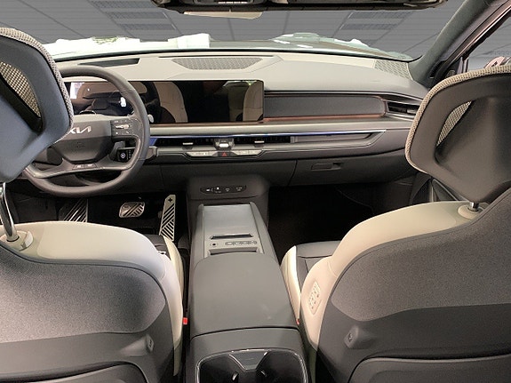 Kia EV9 7 of 29