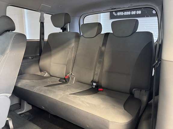 Hyundai H-1 14 of 21