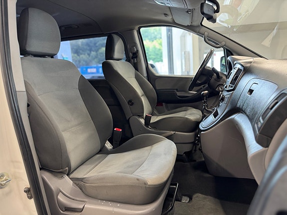 Hyundai H-1 10 of 21