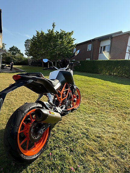 KTM KTM 390 DUKE | nyservad | 2 ägare 3 of 5
