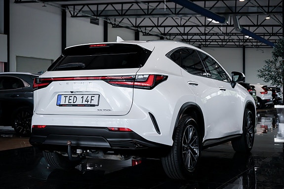 Lexus NX350h 5 of 30