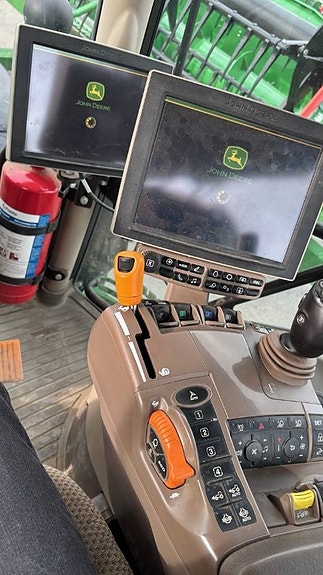 John Deere 6155R TRAKTOR FR.LYFT 7 of 8