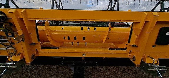 New Holland CX8.70 FS 14 of 18