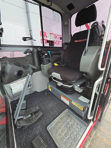 Takeuchi TB290-2 10 of 11