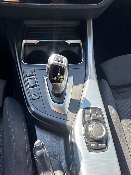 BMW 118i 11 of 12