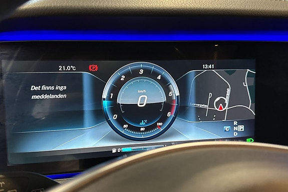 Mercedes-Benz E220 16 of 29