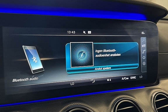 Mercedes-Benz E220 22 of 29