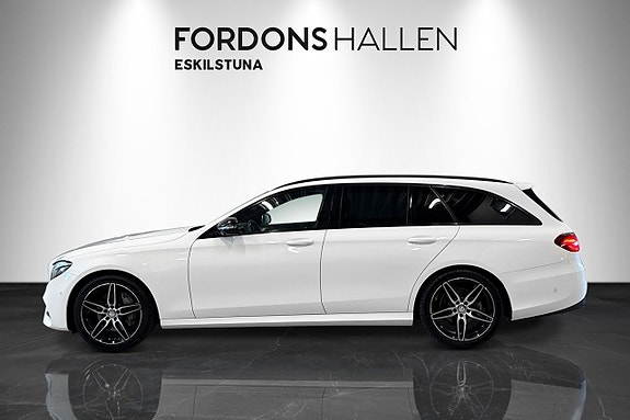 Mercedes-Benz E220 5 of 29