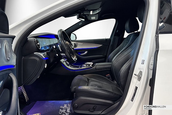 Mercedes-Benz E220 10 of 29