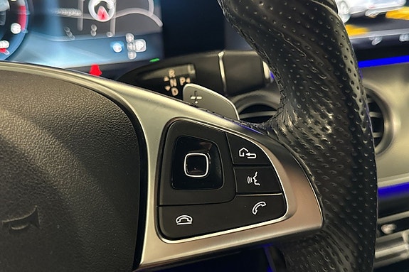 Mercedes-Benz E220 15 of 29