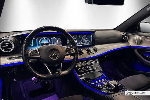 Mercedes-Benz E220 9 of 29