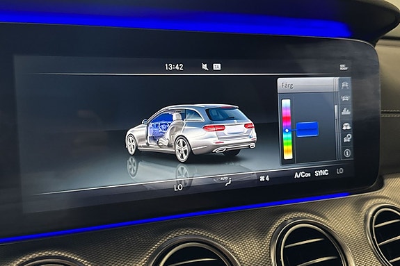Mercedes-Benz E220 20 of 29