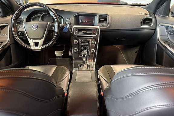 Volvo V60 8 of 11