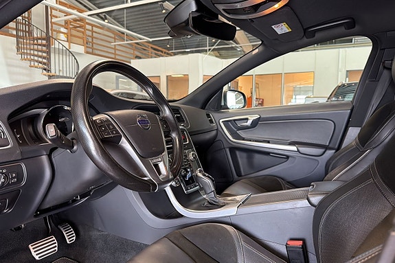 Volvo V60 9 of 11