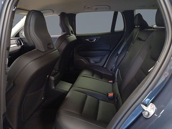 Volvo V60 7 of 16