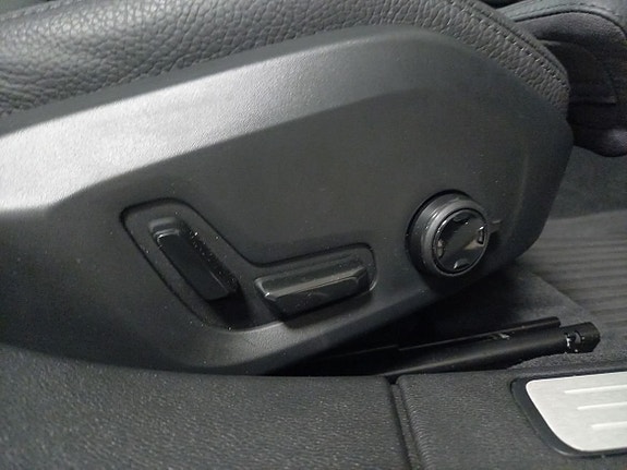 Volvo V60 9 of 16
