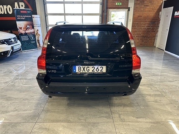 Volvo V70 12 of 21