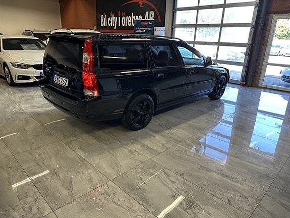 Volvo V70 5 of 21