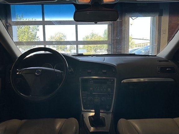 Volvo V70 18 of 21