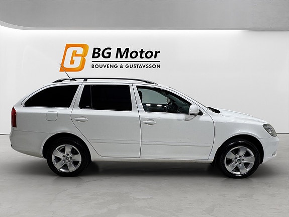 Skoda Octavia 3 of 17