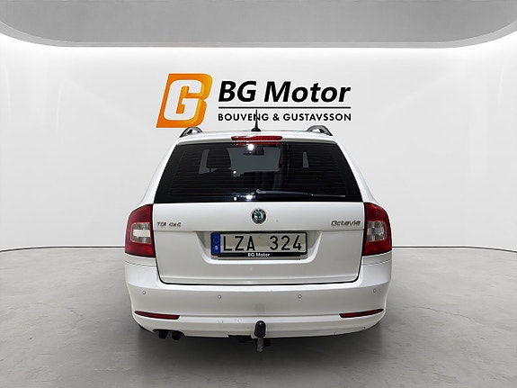 Skoda Octavia 5 of 17