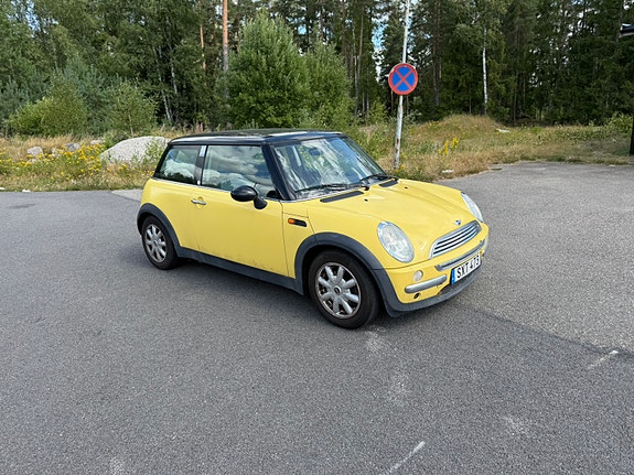 MINI Cooper 3 of 7