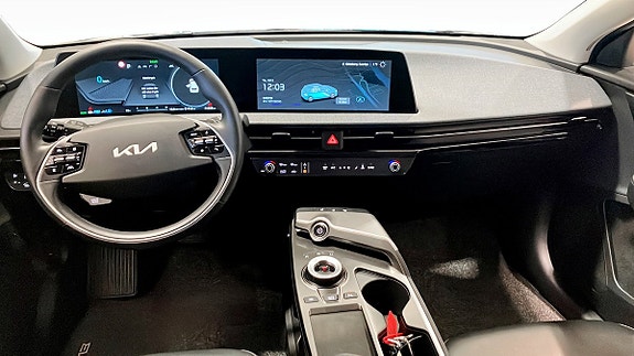 Kia EV6 7 of 12
