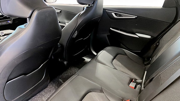 Kia EV6 9 of 12